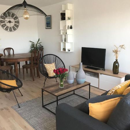 Nice Apartment In Audierne Close To Beach Екстериор снимка