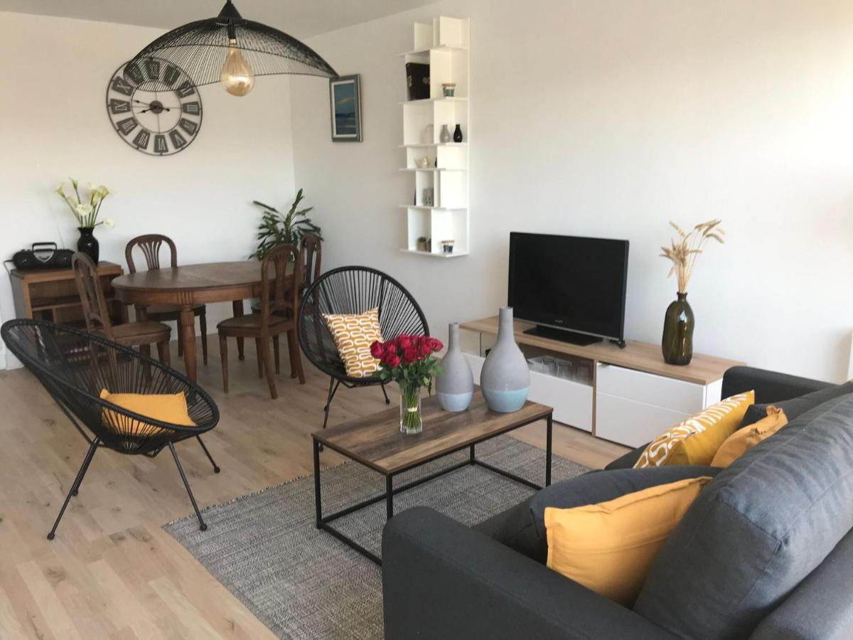 Nice Apartment In Audierne Close To Beach Екстериор снимка